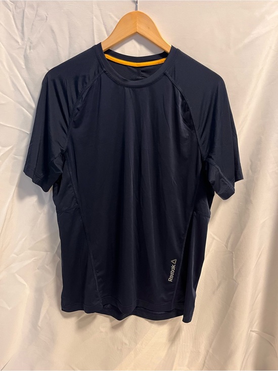 Reebok Other - Reebok Navy Athletic Tee